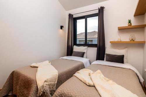 Melblue, Estreito da Calheta (Foto 7)