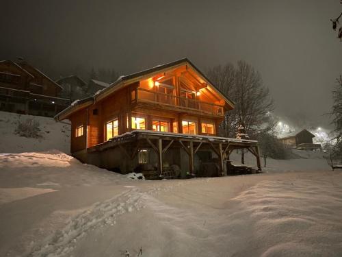 CHALET LUANE près de VALBERG (CHALET LUANE pres de VALBERG) in Beuil