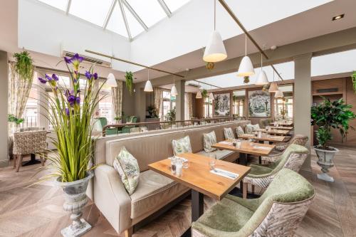 The Royal Wells Hotel - image 10