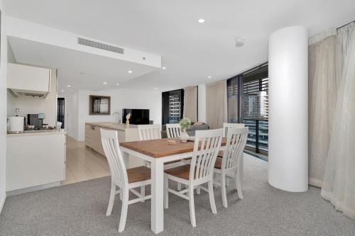 Apartment image 10