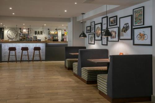 Bar/lounge, Best Western White House Hotel in Watford