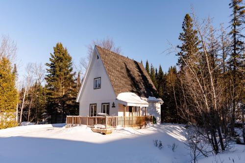 2 bedrooms, 5 beds