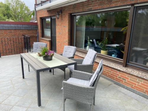 Erkély/terasz, Ferienwohnung mit Garten am Niederrhein in Voerde