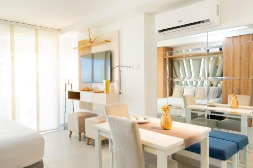 Modern Loft Apartment with Ocean View in Rodadero
