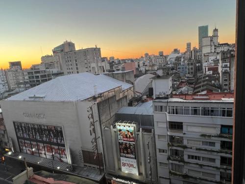 Buenos Aires Center Studio sobre Avenida Corrientes, Buenos Aires