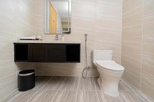 Deluxe Double or Twin Room with Ocean View image 6