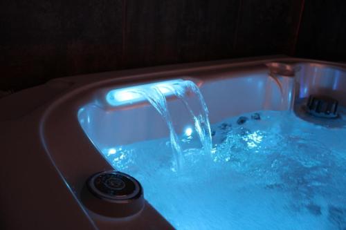 سبا, Le Lys Écossais (Le Lys Ecossais) in أبينيي-سور-نير