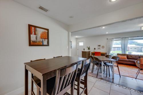 San Antonio Home, 2 Mi to Airport - Pets Welcome! in San Antonio, USA