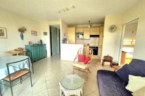 Nest with beautiful garden and sea view, Dinard (foto 6)