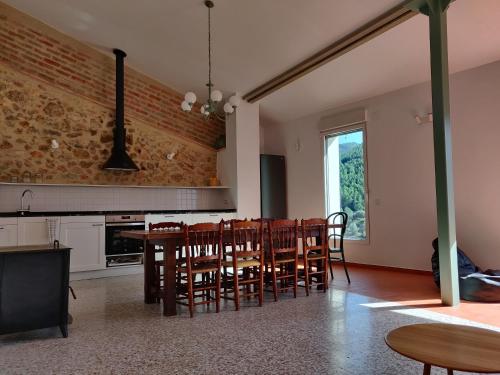 廚房, L'Almàssera - Chimenea y montaña para grupos en Aielo de Rugat (L'Almassera - Chimenea y montana para grupos en Aielo de Rugat) in 魯加特