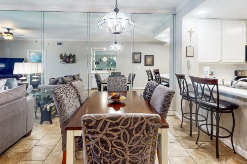 Enclave 605 in Orange Beach (AL)