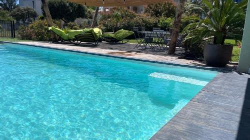 Villa climatisée spa piscine billard ping-pong