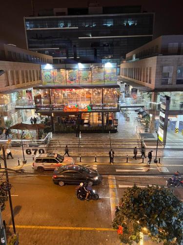 Dpto completo de Estreno - Frente Embajada USA