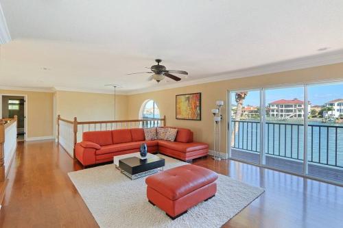 Ultimate Views at Dolphin Watch with Heated Pool! in Gulfport (FL)
