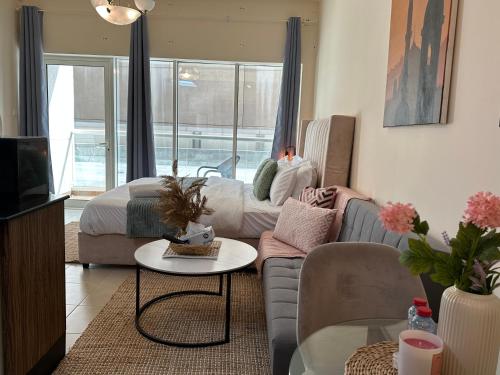 Serviced Studio Near Burj Khalifa, Dubai (Foto 10)