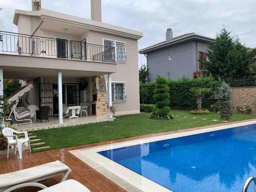 Şile Kumbaba'da Özel Havuz Tamamen müstakil Villa