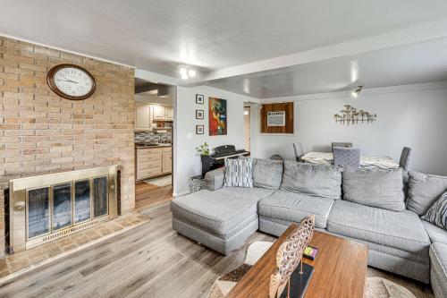 Pet-Friendly Rockford Home Near Skiing and Hiking! in Rockford, USA