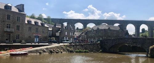 Bretagne Maison proche mer et ville médiévale Dinan