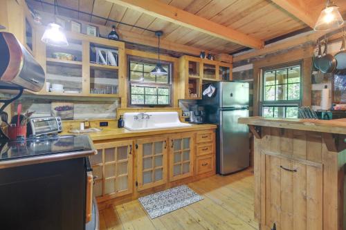 Restored Buchanan Log Cabin on 9-Mile Creek!