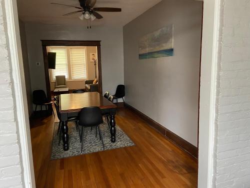 3 BR TH free Parking Walk 2 Metro in Washington, USA
