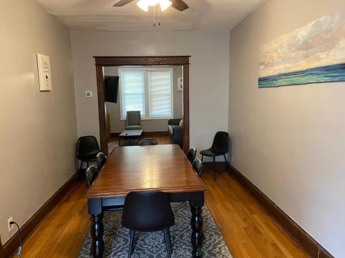 3 BR TH free Parking Walk 2 Metro in Washington, USA