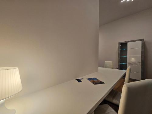 One-Bedroom Apartment image 10
