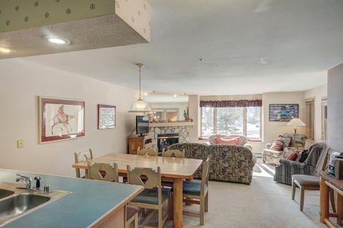 Tyra Stream 235 by Great Western Lodging in Breckenridge, USA