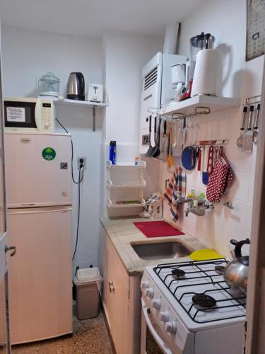 One-Bedroom Apartment image 3