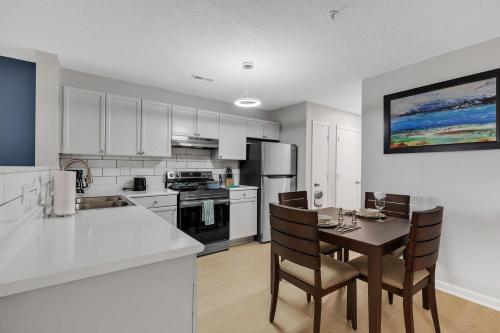 Cb 202 Modern Comfort Meets Fayetteville Charm in Fort Bragg, USA