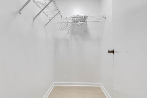 Cb 207 Modern & Professional, Fayetteville Charm in Fort Bragg, USA