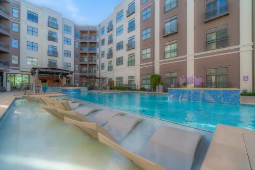Cs 3153 High End Apr, Pool, Gym, Parking in Dallas, USA