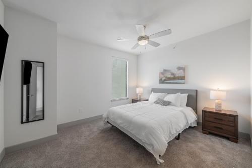 Park West 450 1bedroom Suite, Pool, Gym, Parking in Dallas, USA