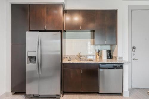 Park West 450 1bedroom Suite, Pool, Gym, Parking in Dallas, USA