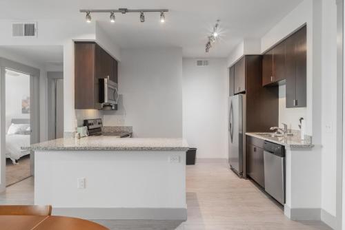 Park West 450 1bedroom Suite, Pool, Gym, Parking in Dallas, USA