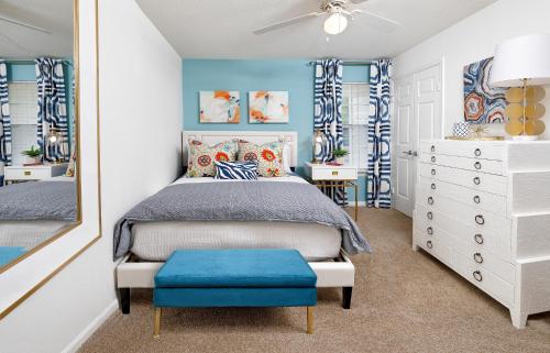 Wyndham 121 Bright, Airy 1br Apt , Parking, Pool in Hampton, USA