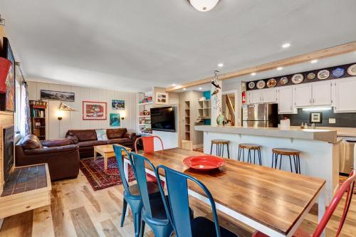 Timbernest A9 by Great Western Lodging in Breckenridge, USA