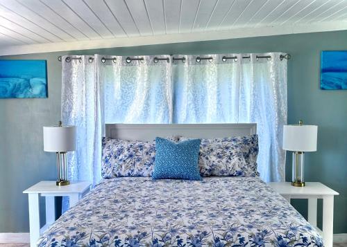 Gulta, Andros Waterside Retreat in Andros Island