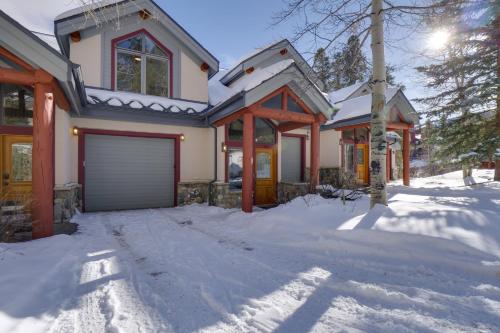 The Pines 101 by Great Western Lodging in Breckenridge, USA