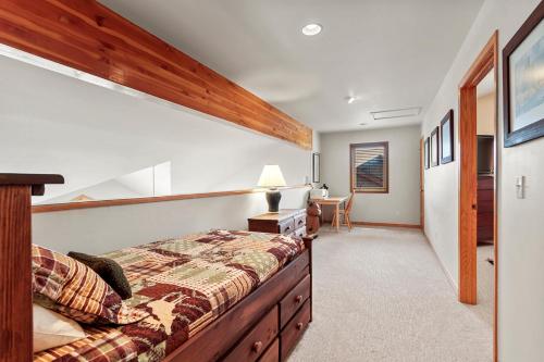 The Moose-33 Lacy by Great Western Lodging in Silverthorne, USA