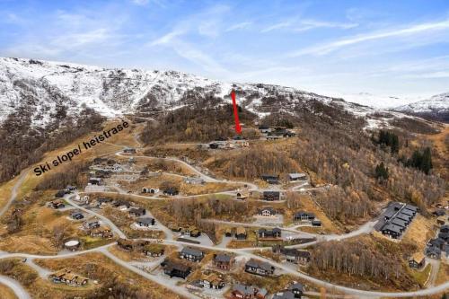 Зовнішній вигляд готелю, Hytte med fjellutsikt til nydelig natur in Согдал