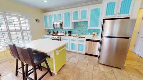 15 17th Street by Tybee Beach Vacation Rentals 15 17th Street by Tybee Beach Vacation Rentals