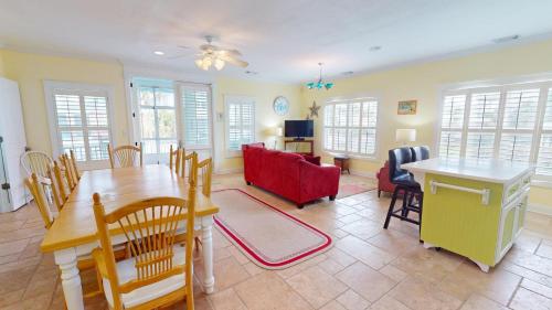15 17th Street by Tybee Beach Vacation Rentals 15 17th Street by Tybee Beach Vacation Rentals
