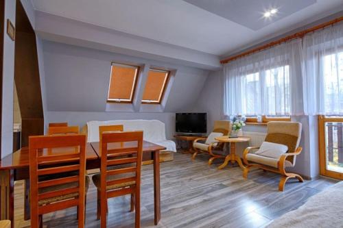 Central Apartment - Zakopane Stays - 10 People - Droga na Bystre