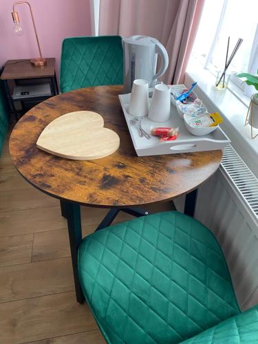 The Lily Pad near Poole Dorset Self contained private entrance and free parking 2