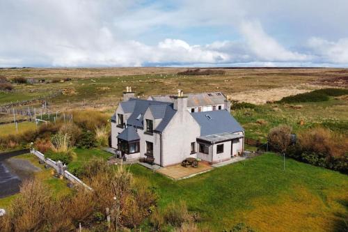 Isle-of-Lewis delightful cosy croft house retreat