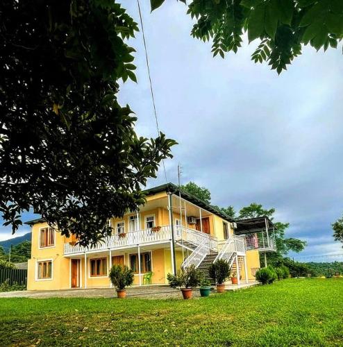 Accommodation in Chʼkhorotsqu