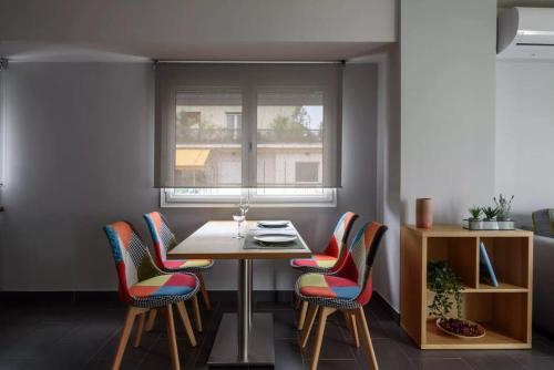 Fantastic 1BR Apartment with Terrace in Athens - image 3