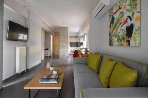 Fantastic 1BR Apartment with Terrace in Athens - image 4