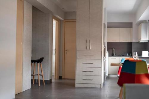 Fantastic 1BR Apartment with Terrace in Athens - image 5