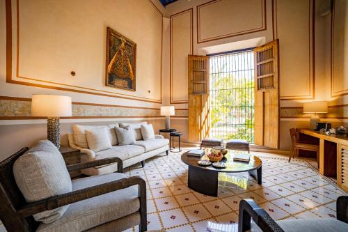 Superior Suite image 3